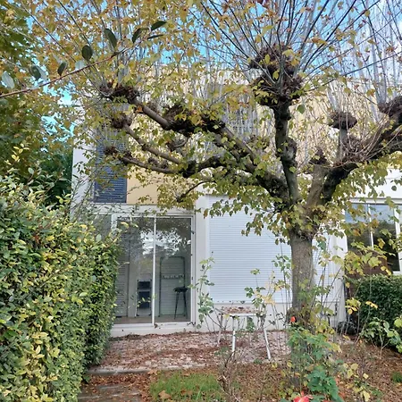 Maison Spacieuse Avec Jardin